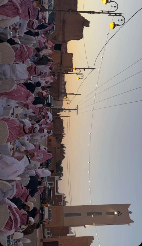 photo_5877439737449090414_y